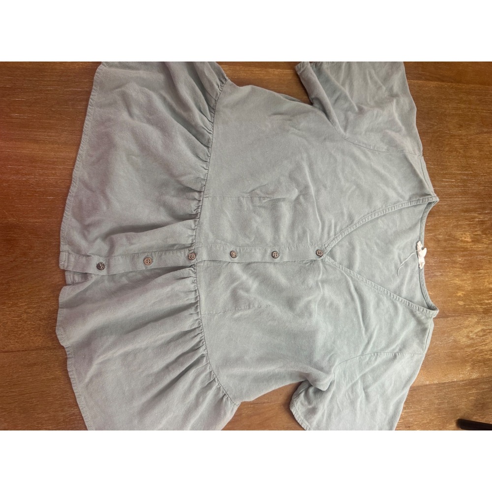 Easel Los Angeles Sage Green Peplum Top Cotton Linen Button Down V-Neck Small